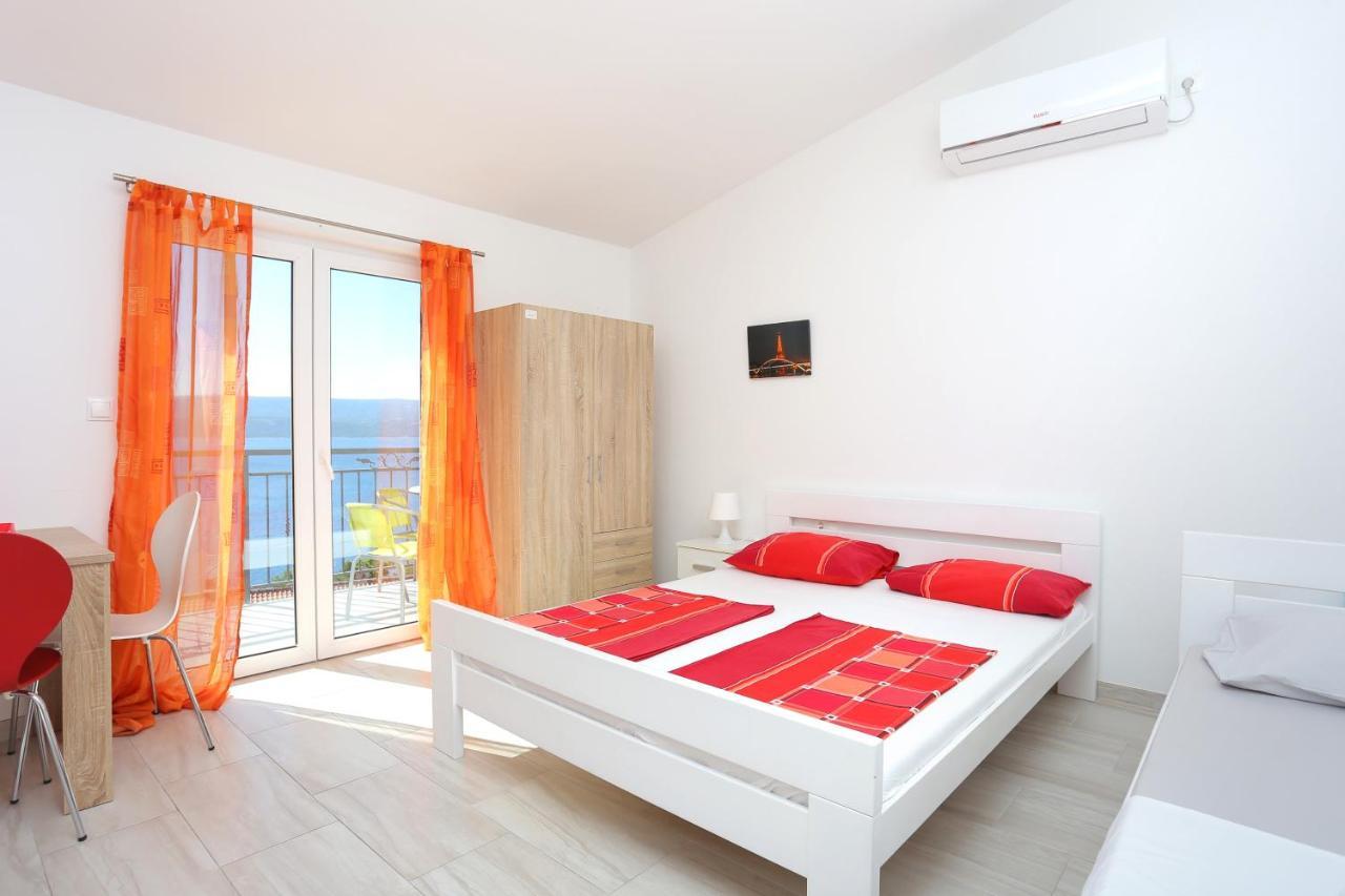 Apartments With A Parking Space Stanici, Omis - 17894 Exterior photo